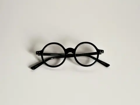 Moscot Montrose round eyeglasses in Black