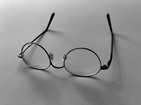 Lindberg Hale round eyeglasses in Black / Silver